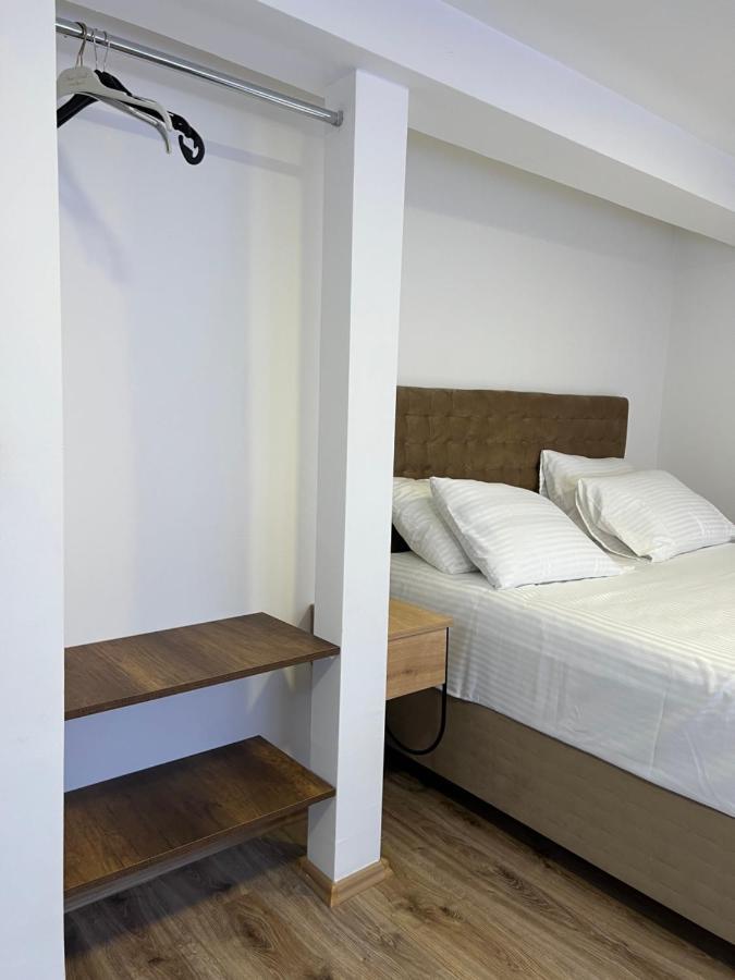 Zani Boutique Hotel Призрен Экстерьер фото