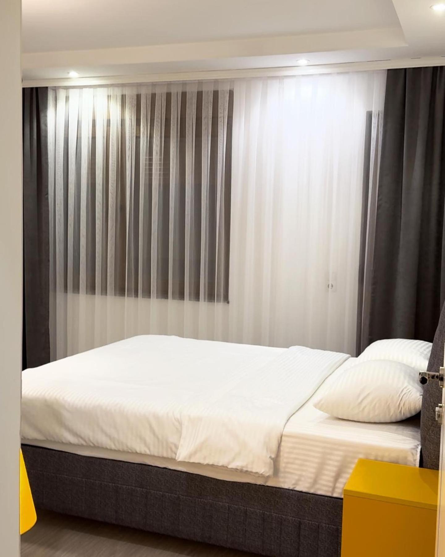 Zani Boutique Hotel Призрен Экстерьер фото