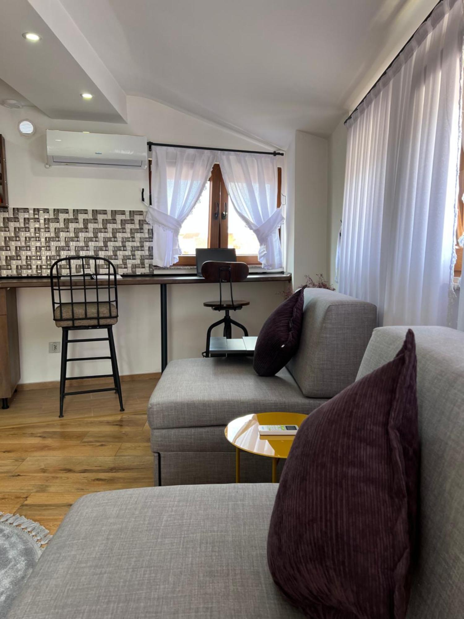 Zani Boutique Hotel Призрен Экстерьер фото
