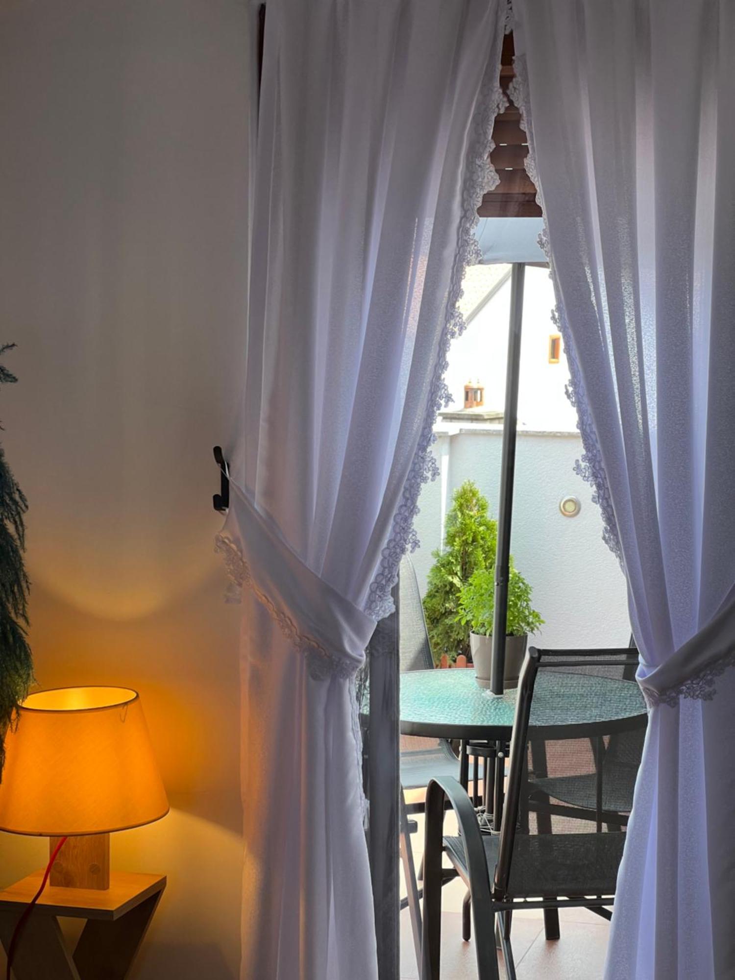 Zani Boutique Hotel Призрен Экстерьер фото